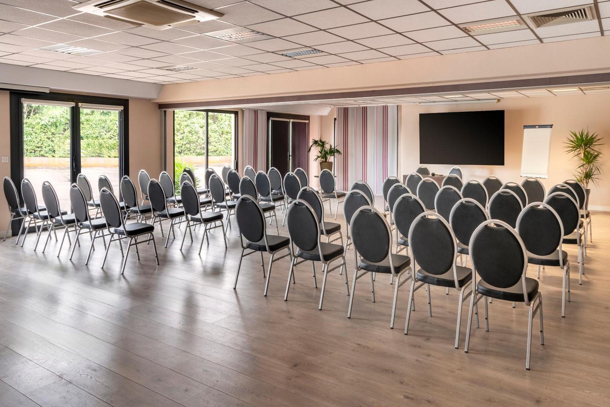 Best Western Terre De Provence Le Cannet-des-Maures Exterior photo